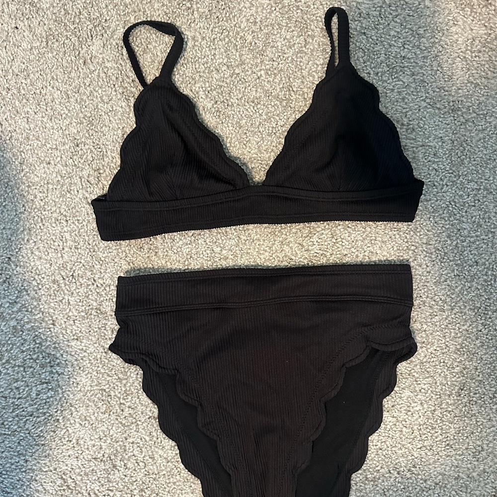 Black Scalloped Bikini Set